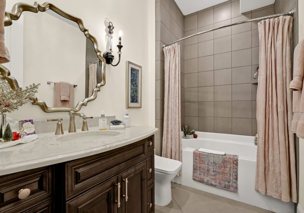 Liberty-Gallery-Bathroom-12